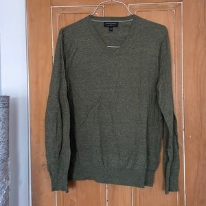 Banana Republic M heather green cotton v neck sweater